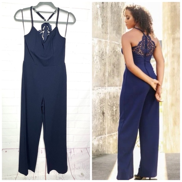 NWOT |•FRANCESCA’S•| Mi Ami Navy Blue Crochet Back Jumpsuit Size Small - Picture 1 of 13
